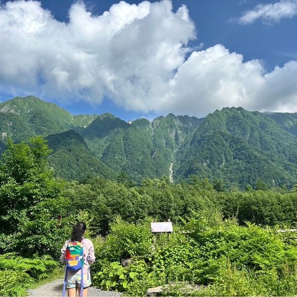 Meet your Posher, Clarine - Picture 1 of 1